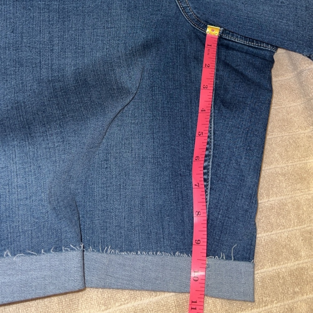 Calvin Klein Bermuda Shorts - Picture 10 of 11